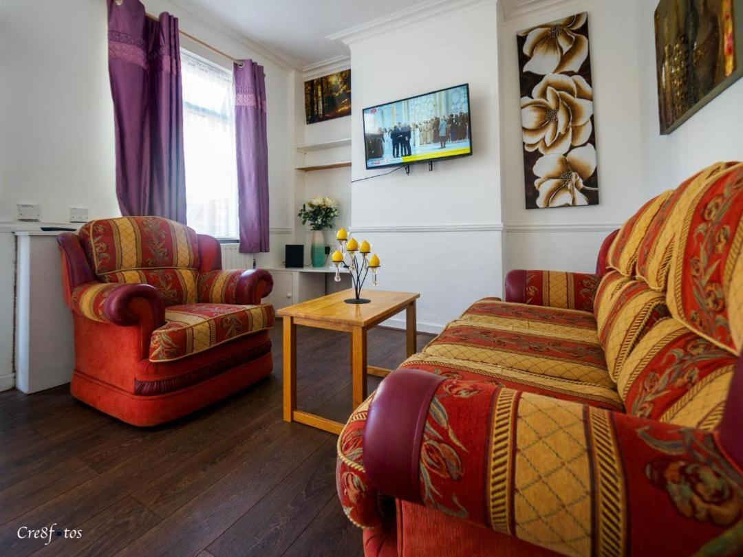 12 Cornwallis Lodge Family Room 2 Stoke-on-Trent Exterior foto